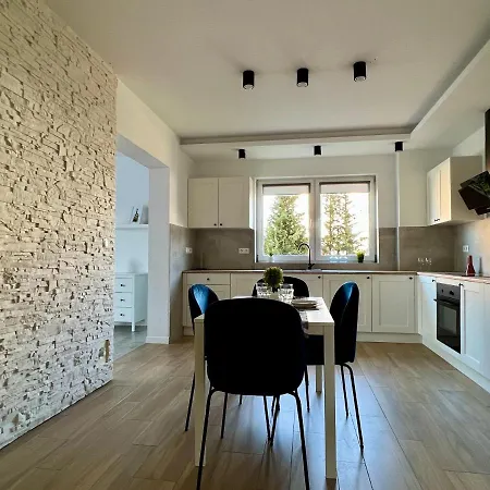 Dom Wczasowy Nadmorski Hotel apartamentowy 4*